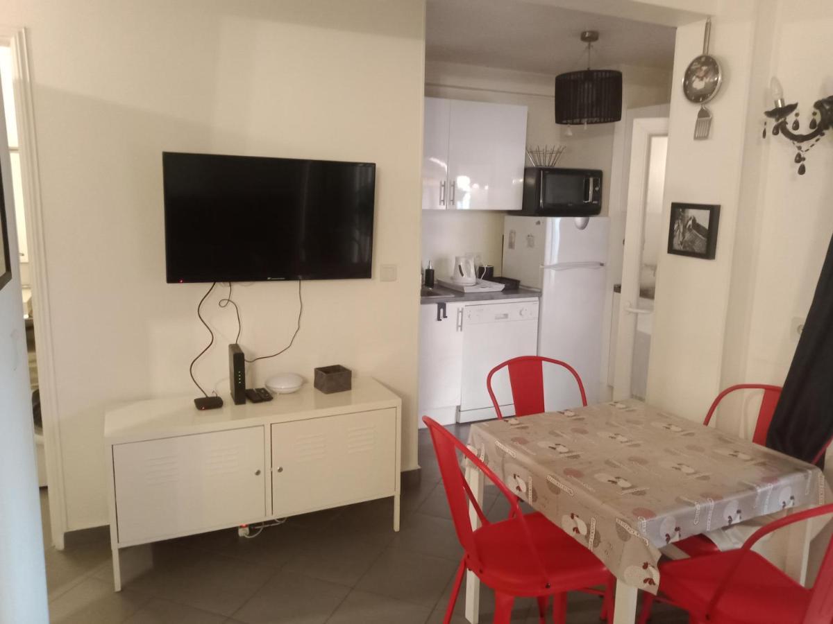 Studio Centre Avec Terrasse Apartment Menton Exterior photo